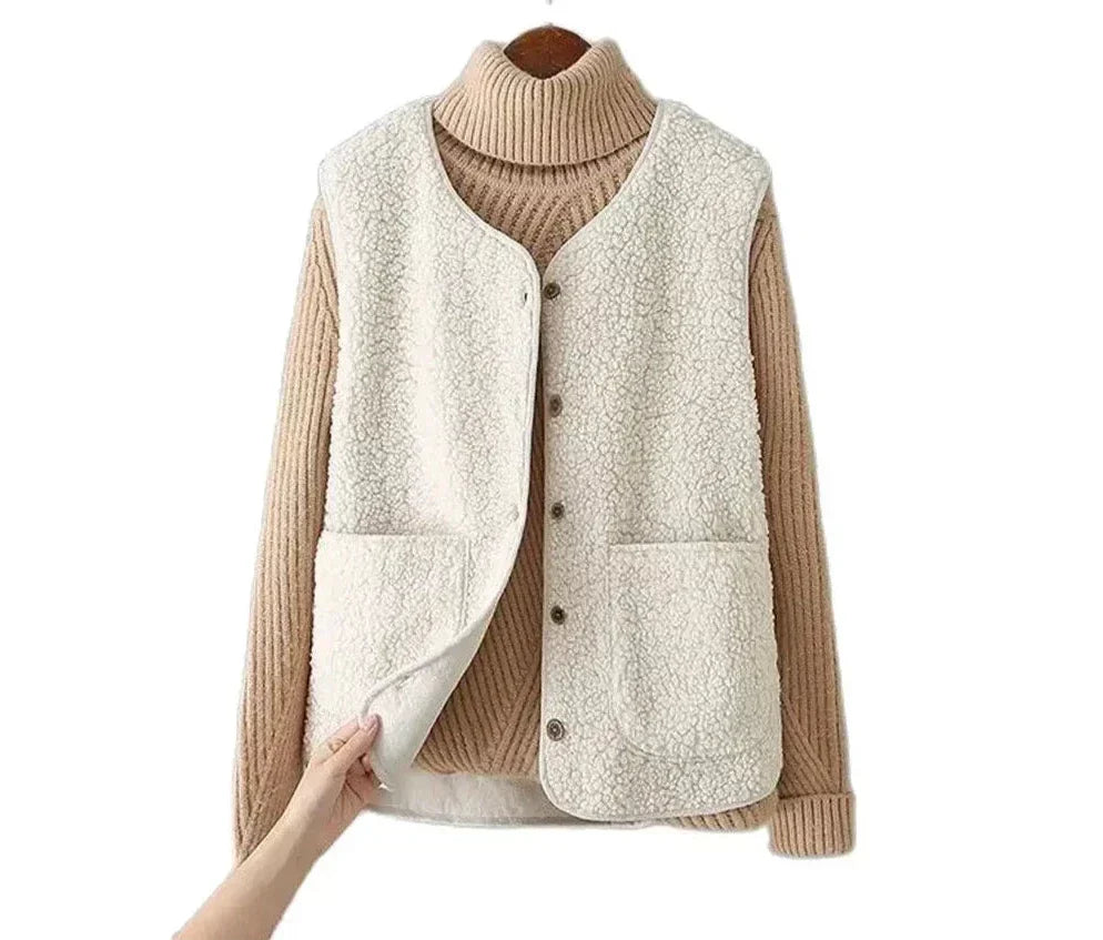 Women's Teddy-Texture Button-Front Vest with Patch Pockets