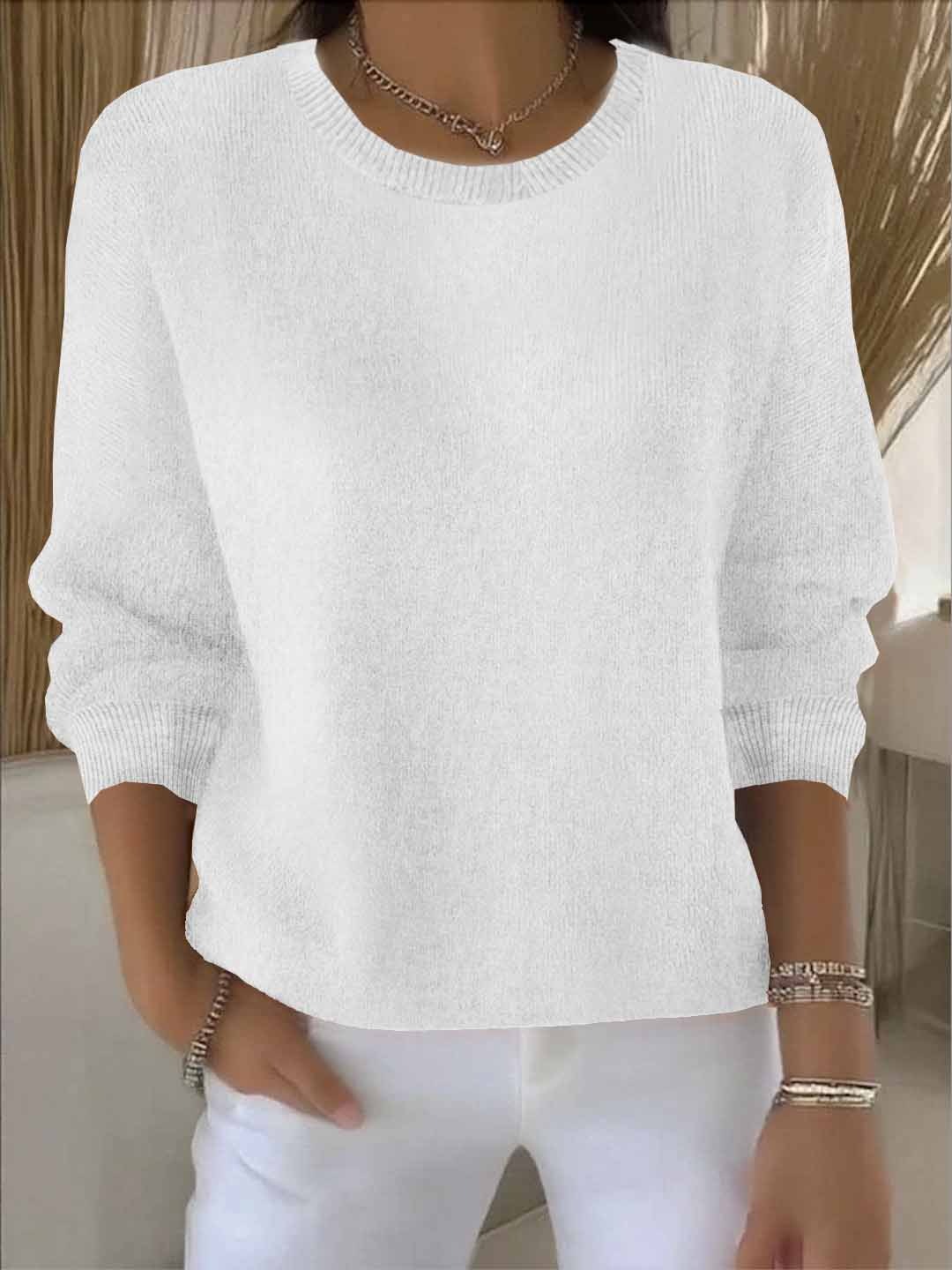 Women's Relaxed Round-Neck Knit Sweater