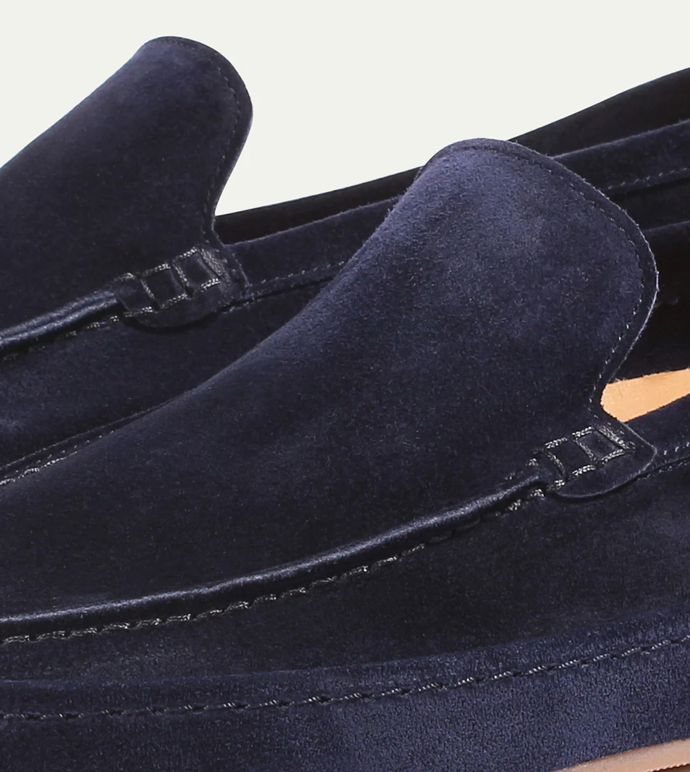 Men's Slip-On Loafers with Low Profile and Visible Seam Details
