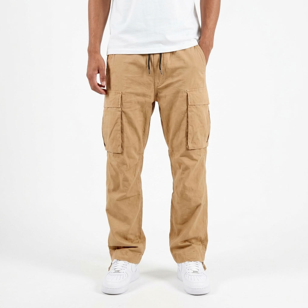 Men's Relaxed Cargo Pants with Wide Legs and Side Pockets