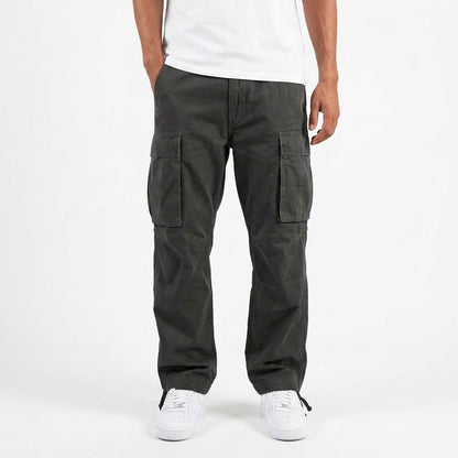 Men's Relaxed Cargo Pants with Wide Legs and Side Pockets