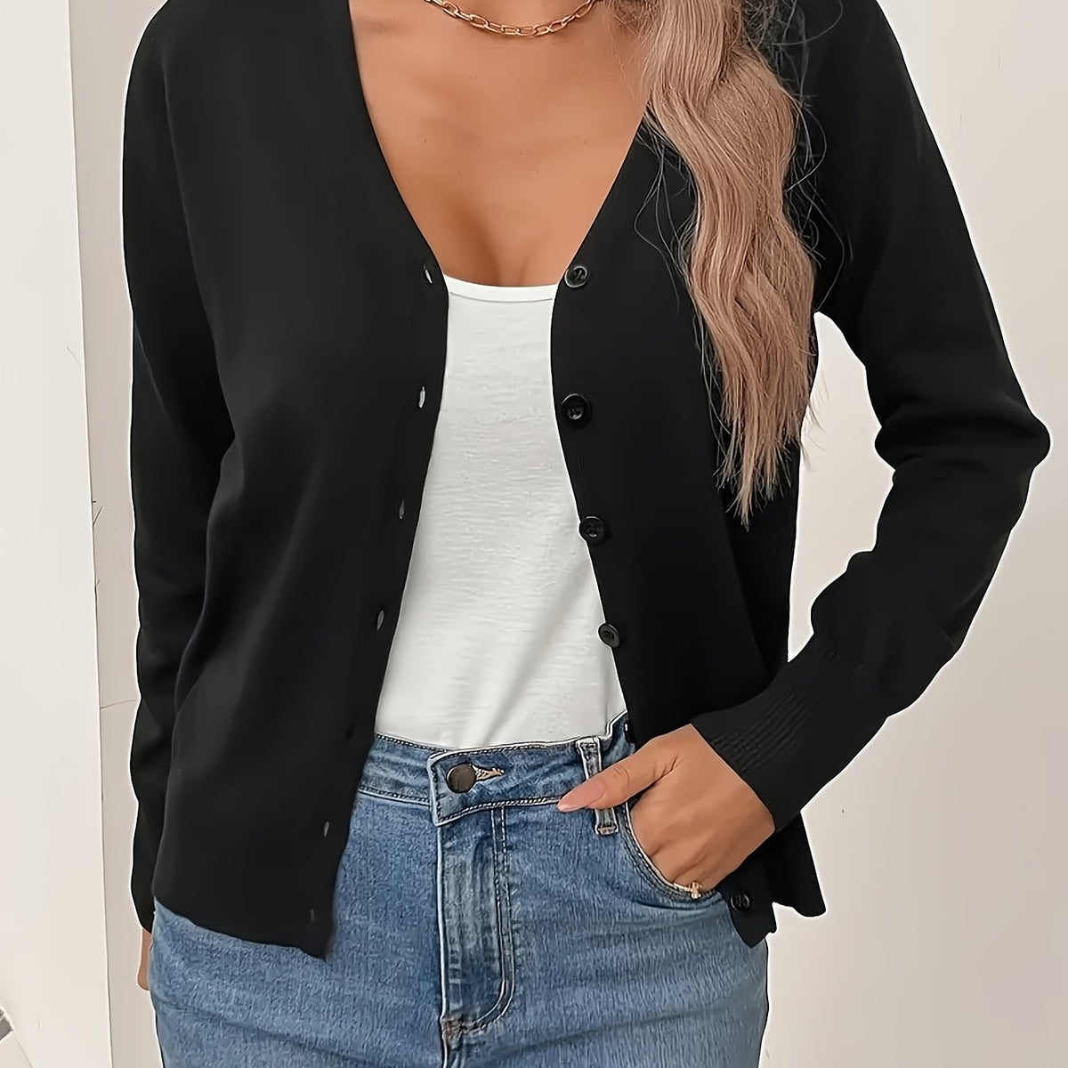 Women's Button-Front Knit Cardigan with Pockets