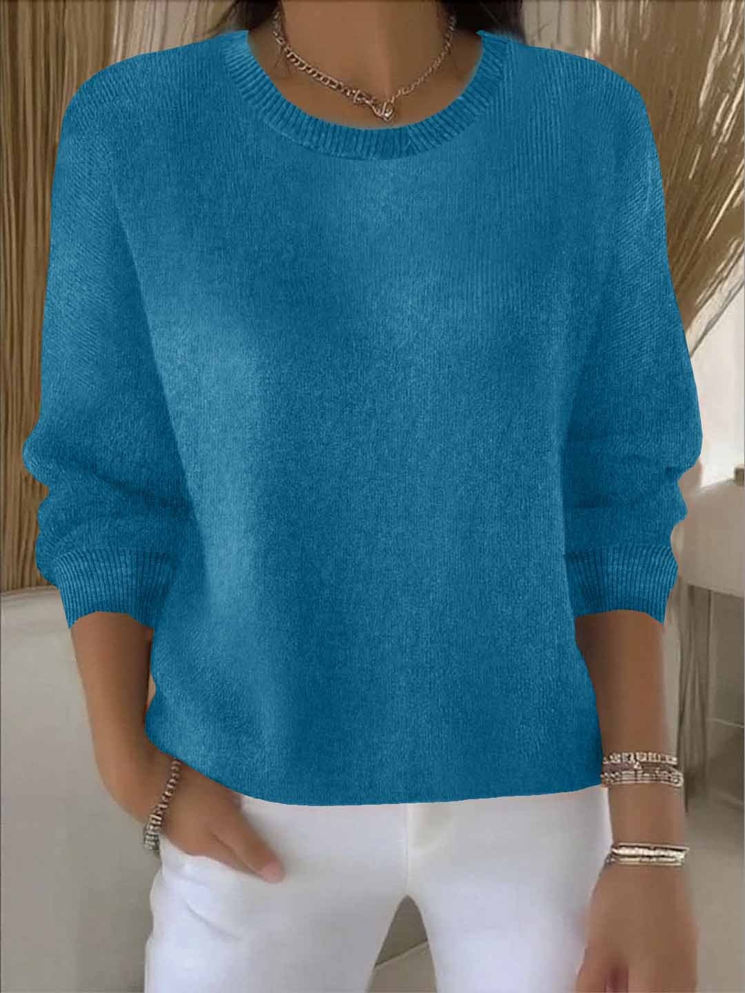 Women's Relaxed Round-Neck Knit Sweater