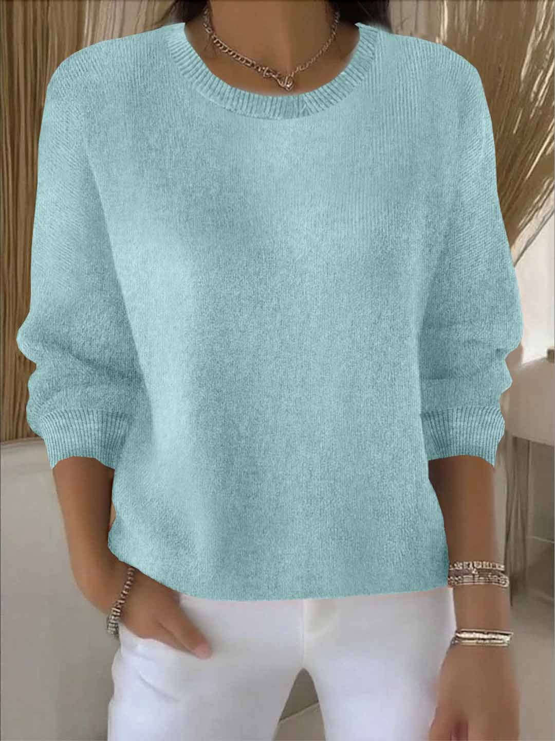 Women's Relaxed Round-Neck Knit Sweater